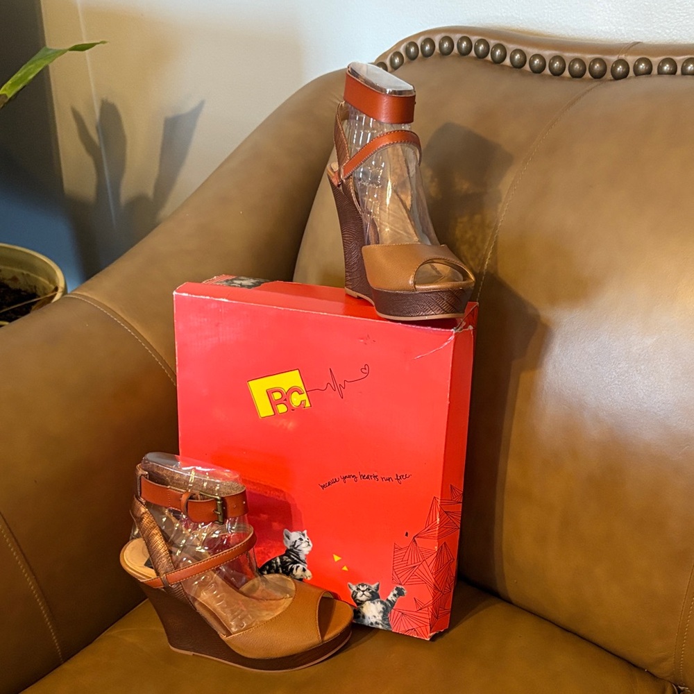 BC Footwear Tan and Brown Wedge Sandals